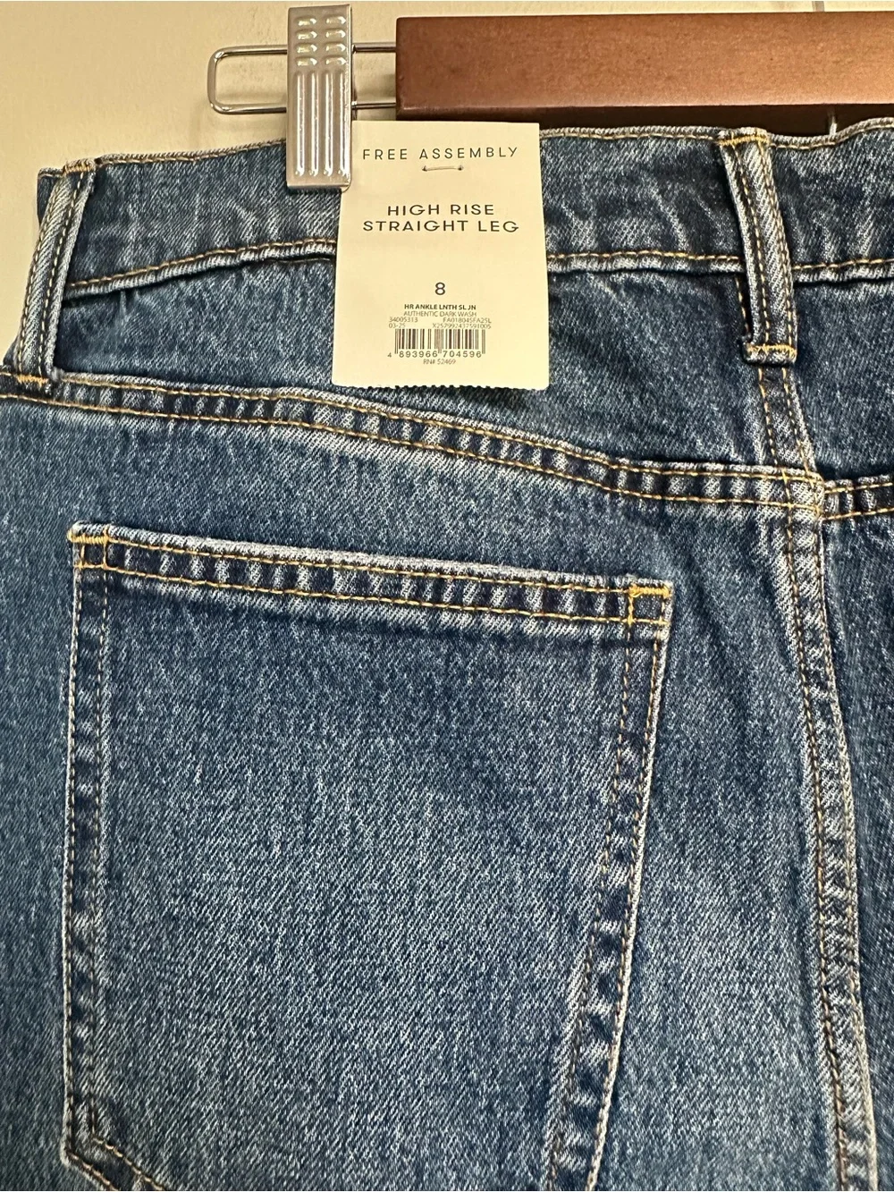 NWT Free Assembly High Rise Straight Leg Jeans 2 Pair Size 8 Dark/Indigo Wash